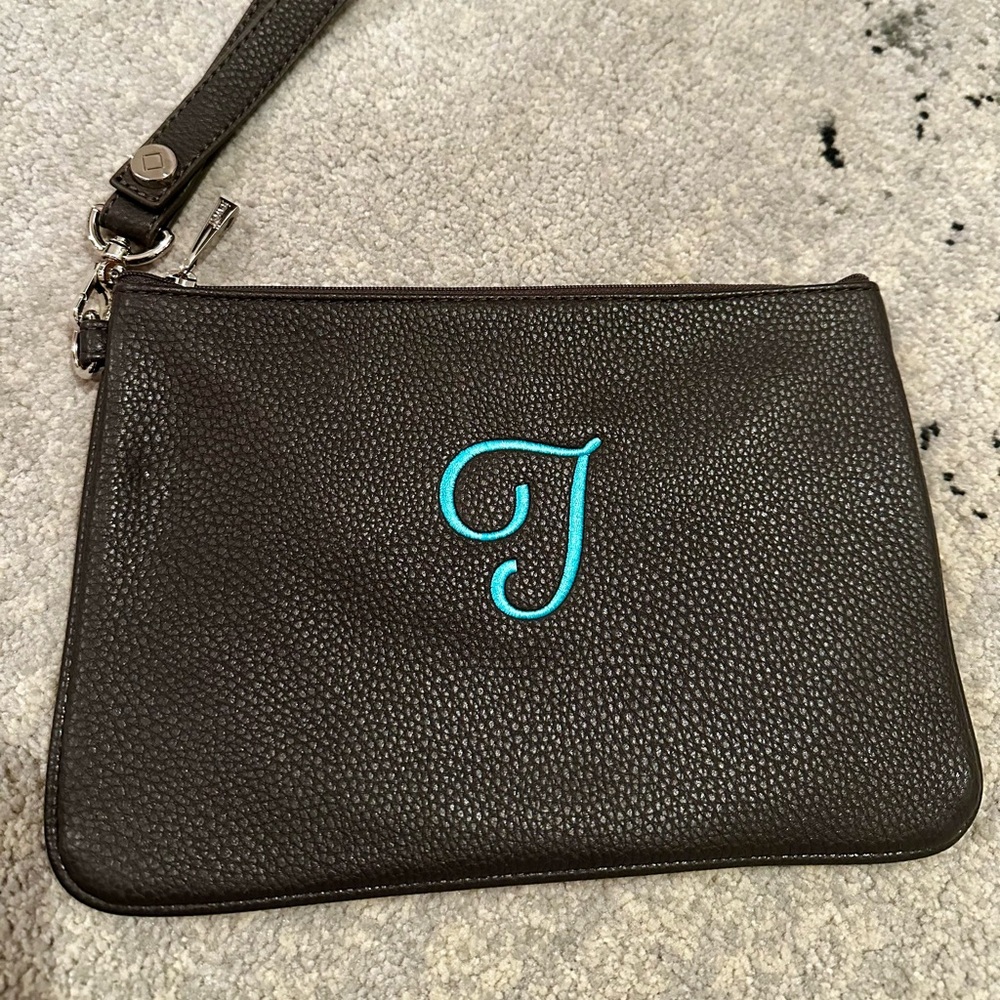 Thirty One Gifts grey pebble leather wristlet